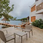 Islawa Soy Local - Isla Privada